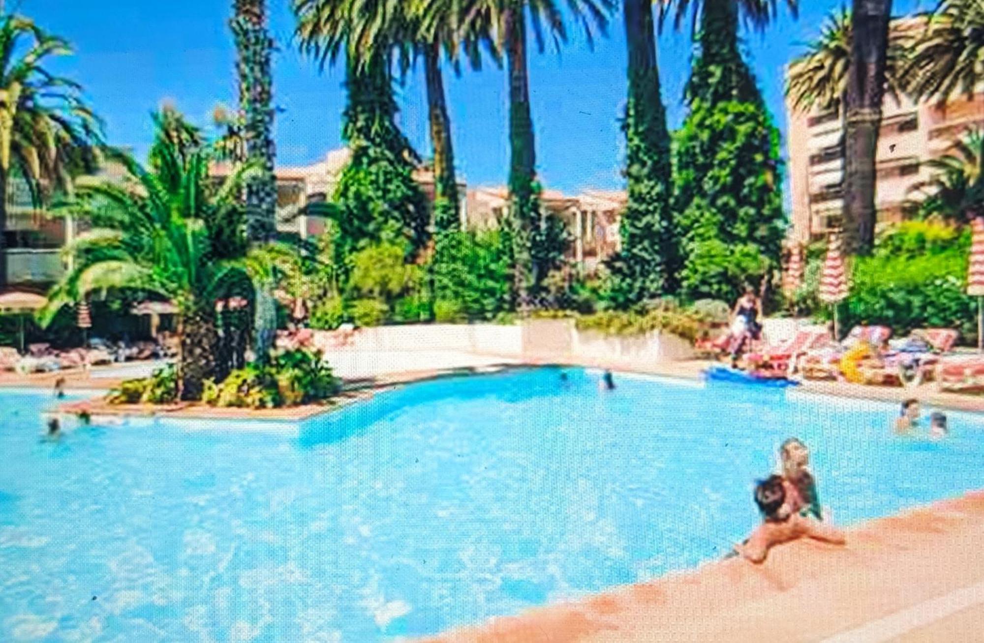 Residence De Vacances Avec Piscine & Transat, A 2 Minutes Des Plages - Bat N2 Vallauris Eksteriør billede